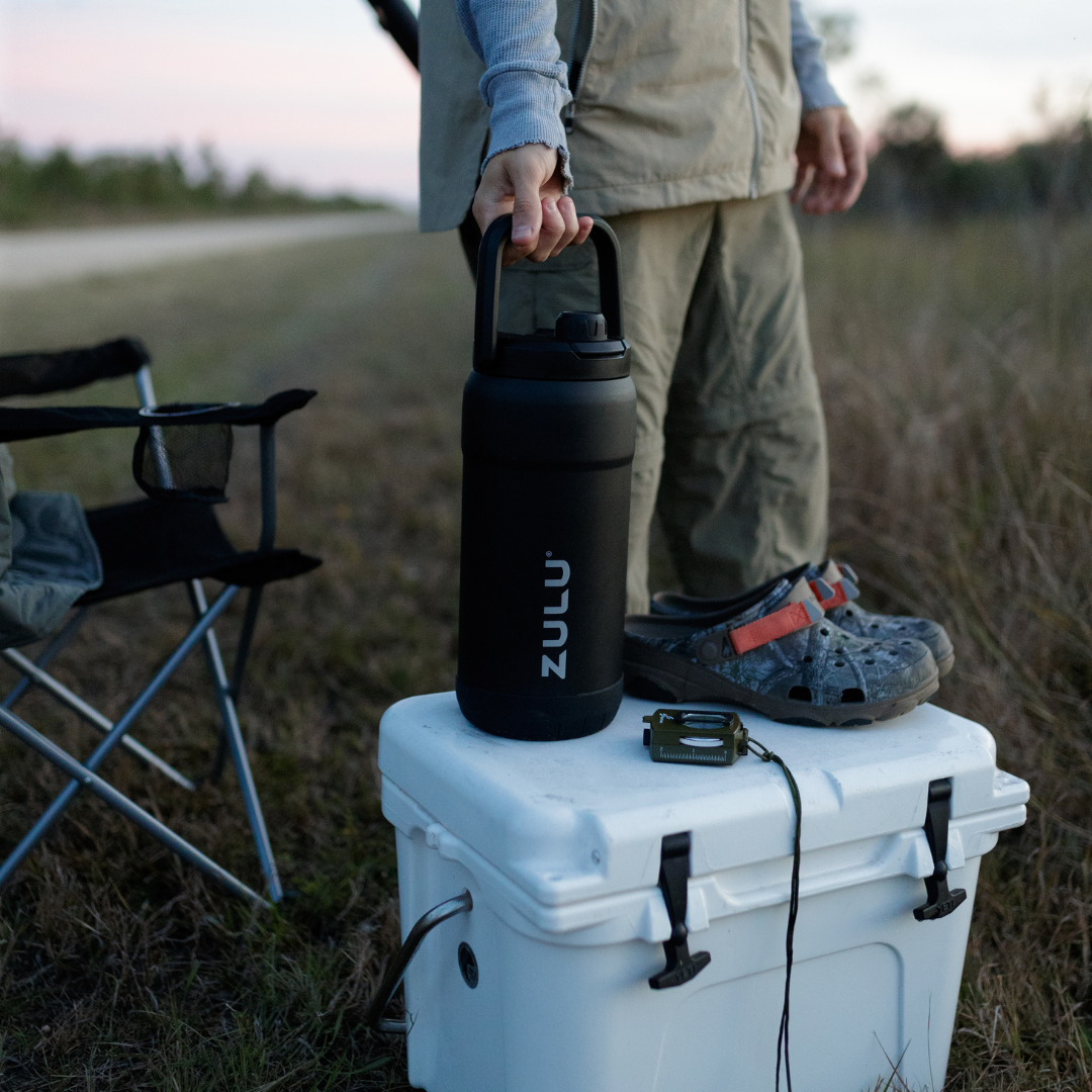 goals-mammoth-101oz-stainless-steel-bottle-v6 GoalsMammothBlackLifestyle.png