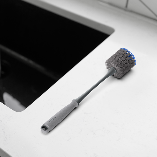 bottle-and-straw-cleaning-brush-set-f1 ZuluBottle_StrawBrush_BySink.png