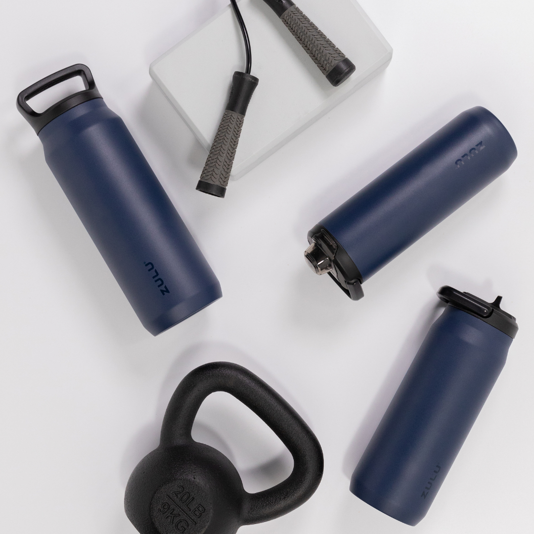 base-stainless-steel-bottle-with-three-lids-v1 zulu_base_navy_1_833e5a5b-ef76-4a12-bb70-abb75cbc2014.png